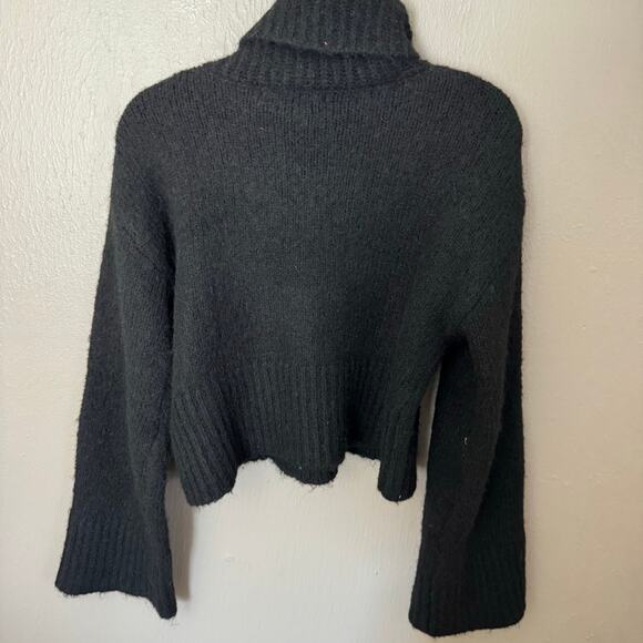 ZARA Soft Knit Sweater Black Funnel Neck Size medium Cropped flare sleeve - Picture 7 of 7